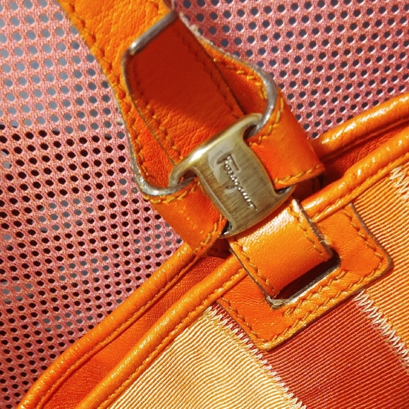 Salvatore Ferragamo Shoulder Bag - Picture 3 of 8